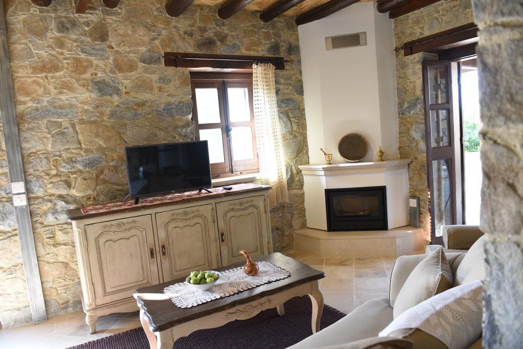 Spiti Tis Irinis Villa Pedhoulas Eksteriør bilde